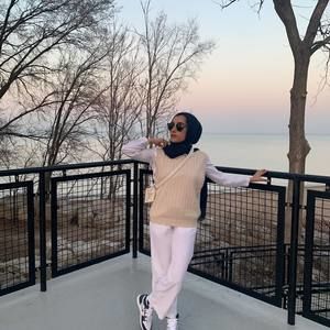 Meet your Posher, Almaas